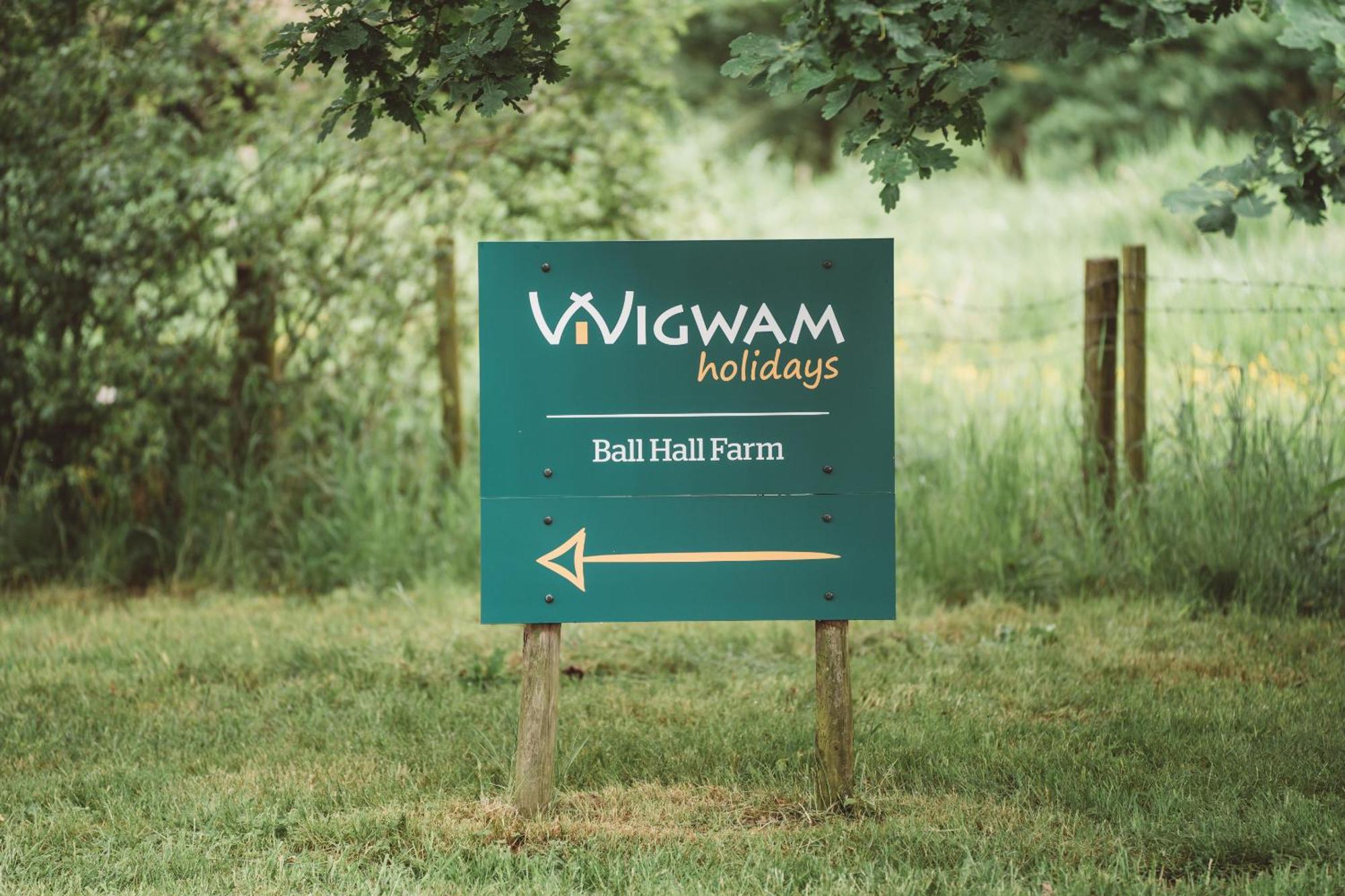Ball Hall Farm By Wigwam Holidays East Cottingwith ภายนอก รูปภาพ